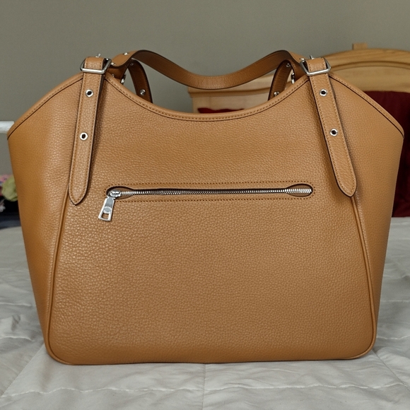 Coach big leather purse in light saddle - Picture 2 of 10